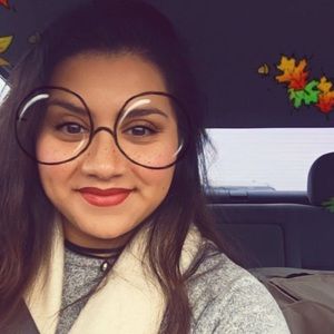 Meet your Posher, Brittany